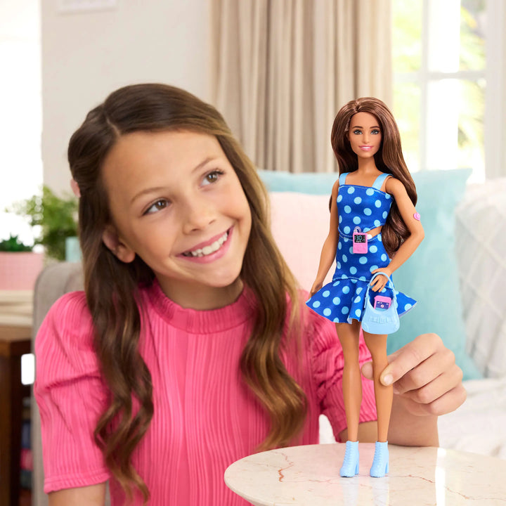Diabetes Typ 1 Barbie mit Insulinpumpe und CGM Sensor