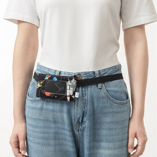 Insulinpumpentasche ASTRONAUT mit Sichtfenster und flexiblem Gurt (50cm) für Kleinkinder ab 1 Jahr